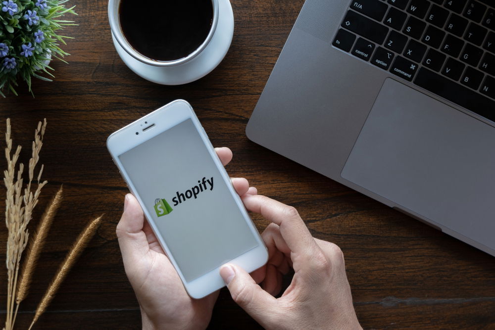Read more about the article Shopify wird vorsichtiger: Aktie unter Druck