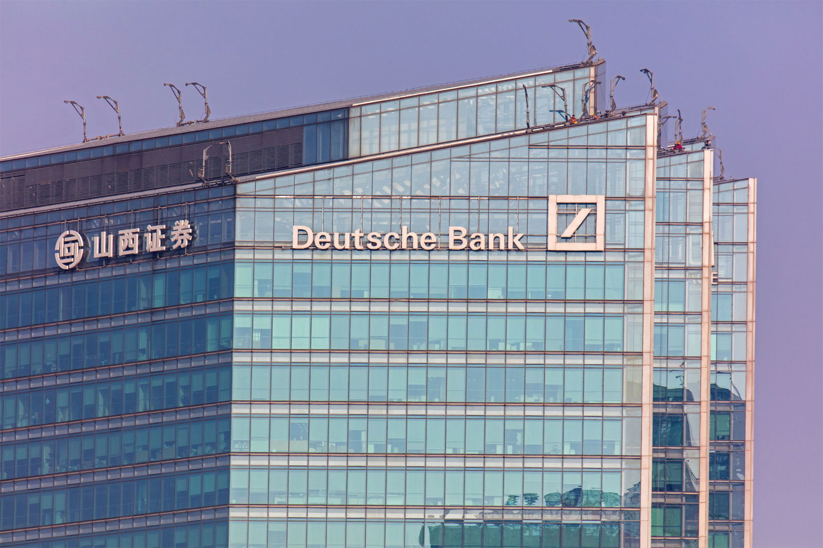 Read more about the article Deutsche Bank-Aktie: Bullische Signale dominieren!